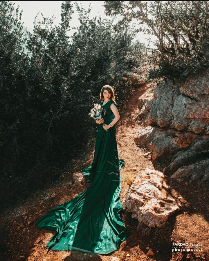 عکس فرمالیته عروس با لباس سبز